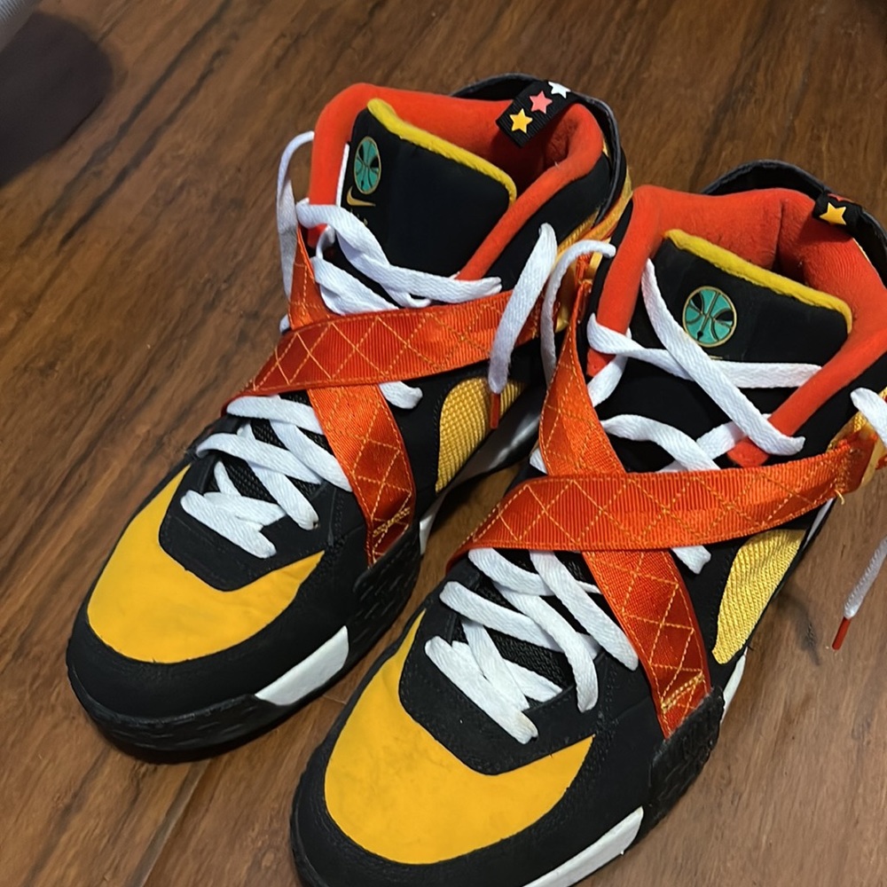 Nike Air Raid (Basketball Sneakers): Orange,Yellow,Black and White